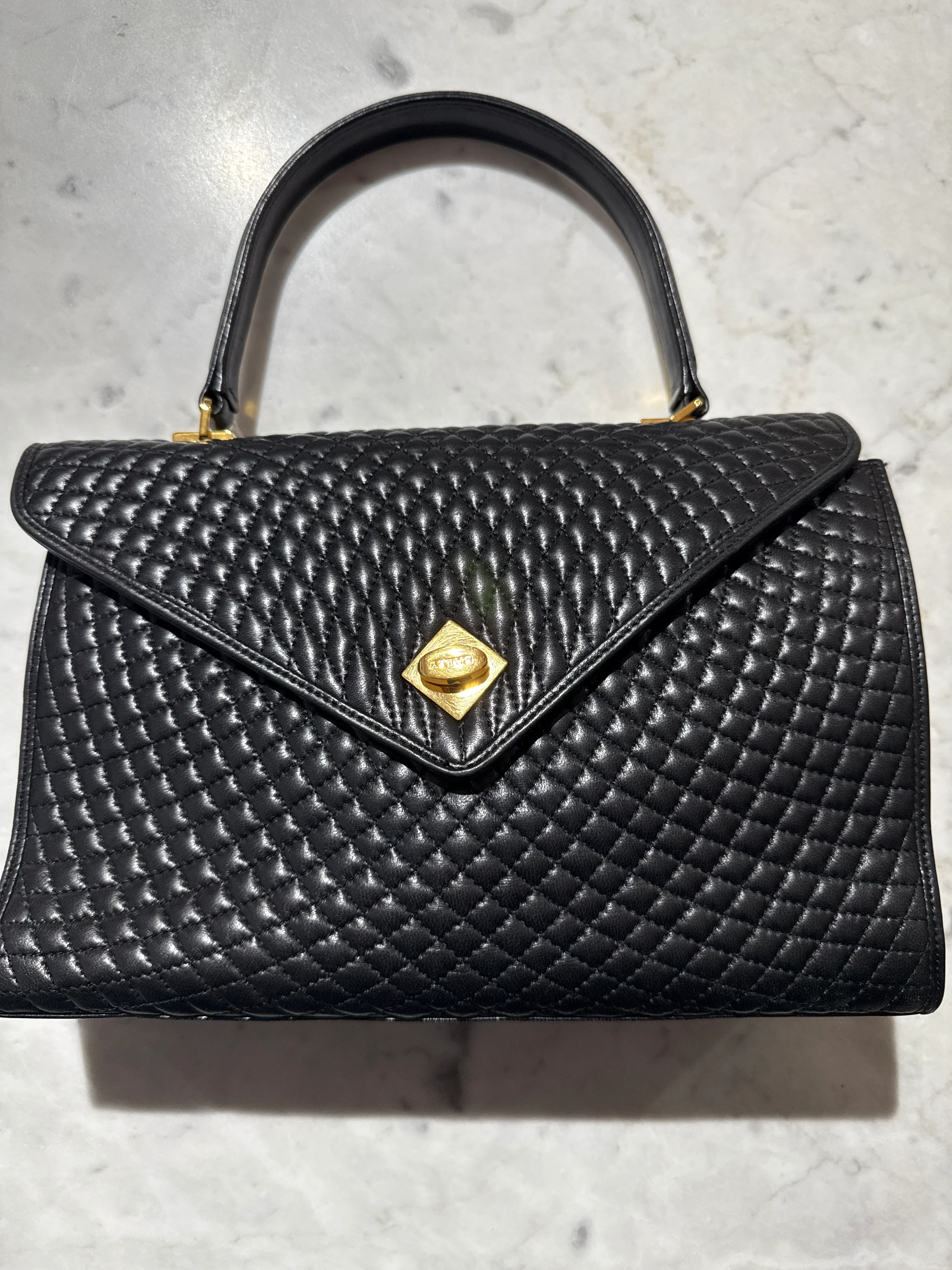 Bally - HV
