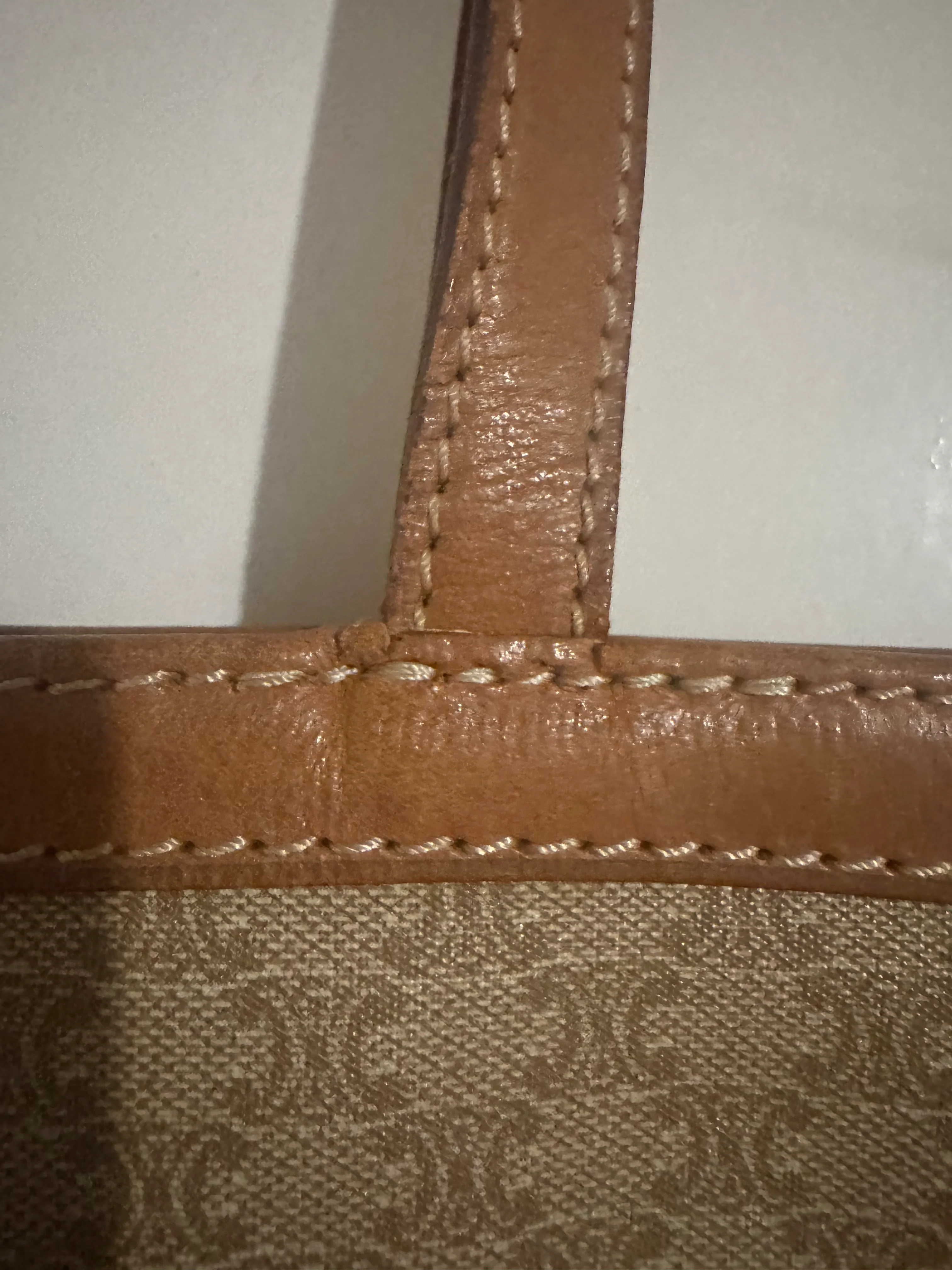 Celine - cons - Image 10
