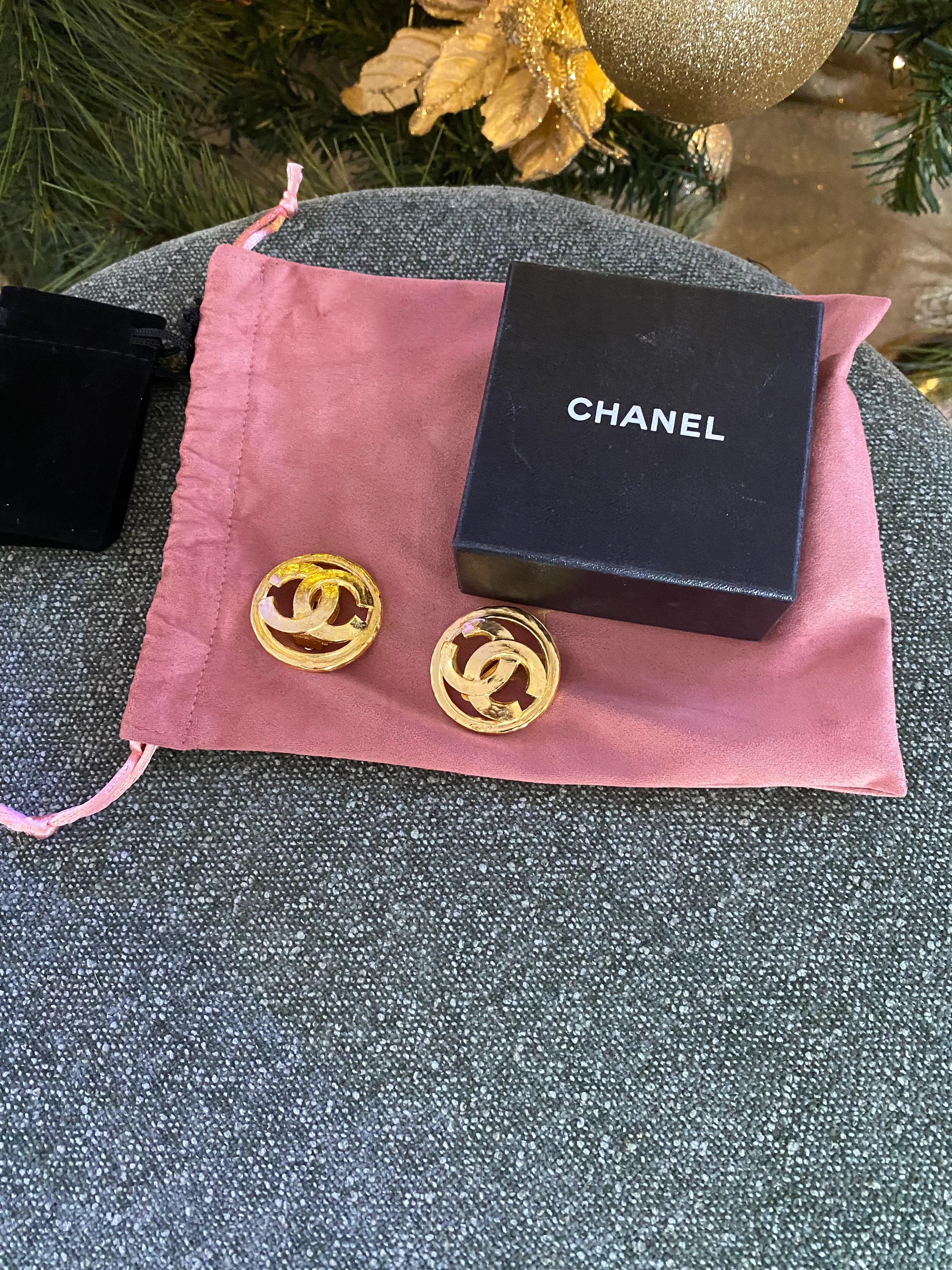 Chanel - cons
