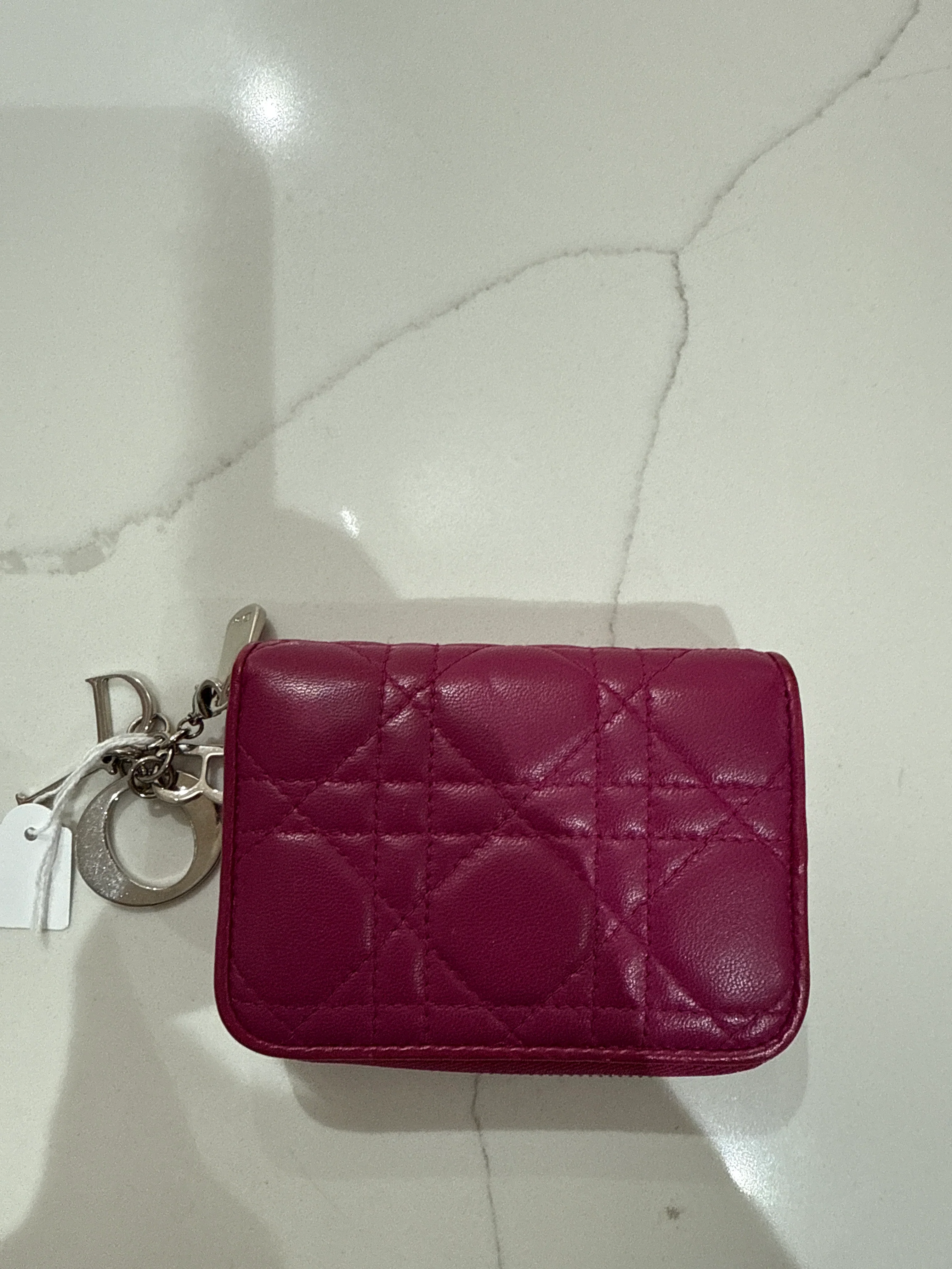 Dior hv