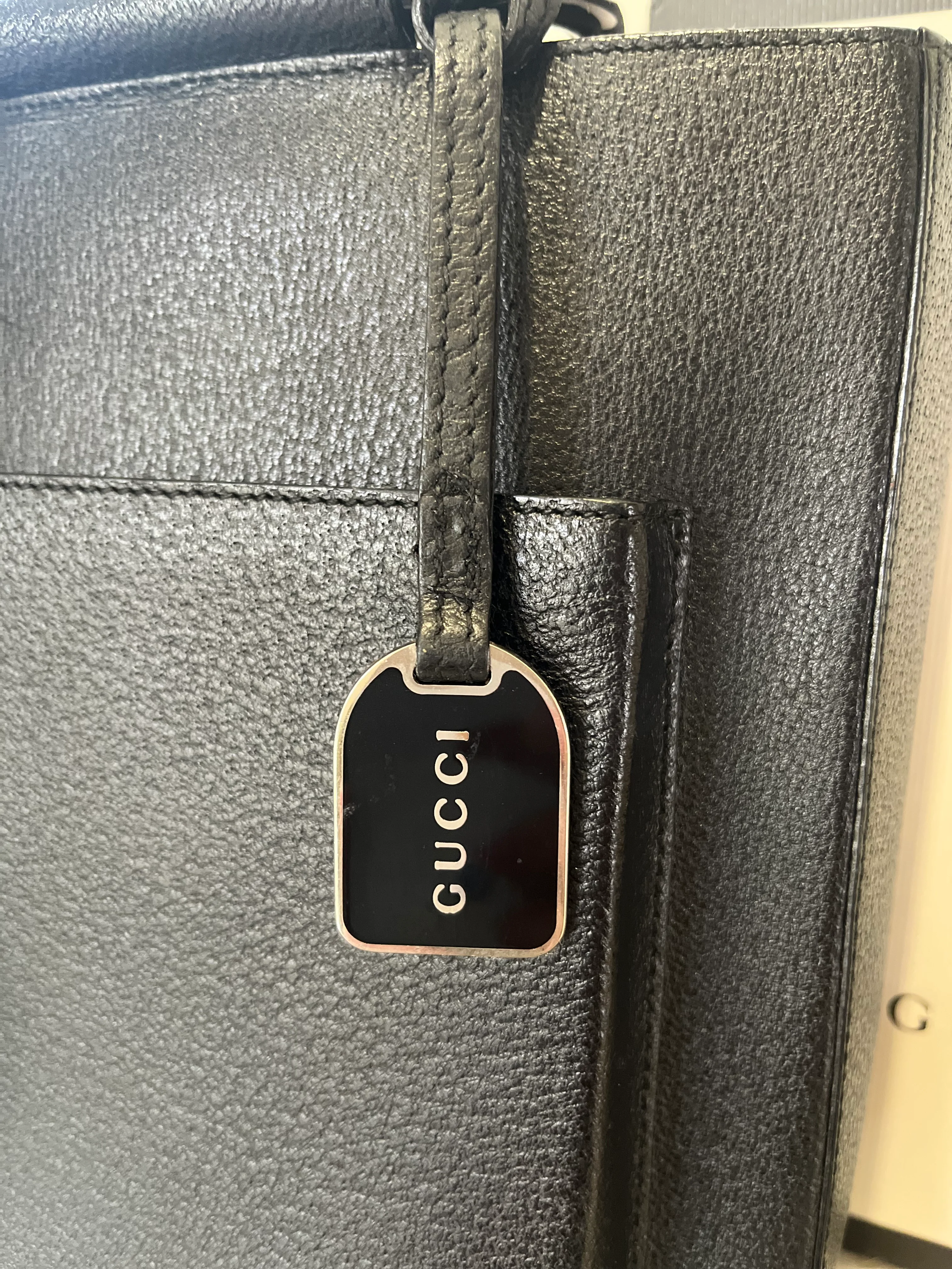 Gucci - cons - Image 2