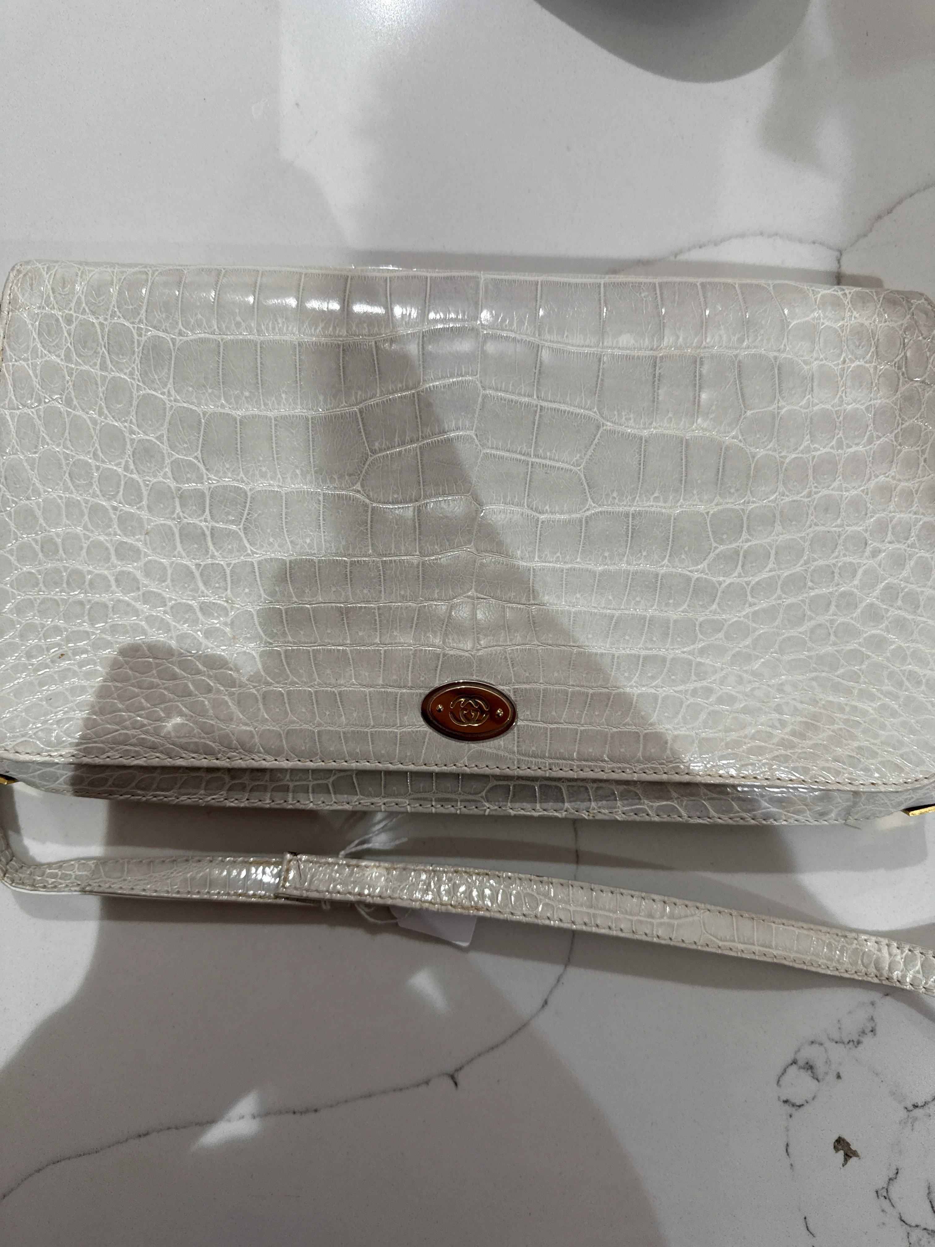 Gucci hv