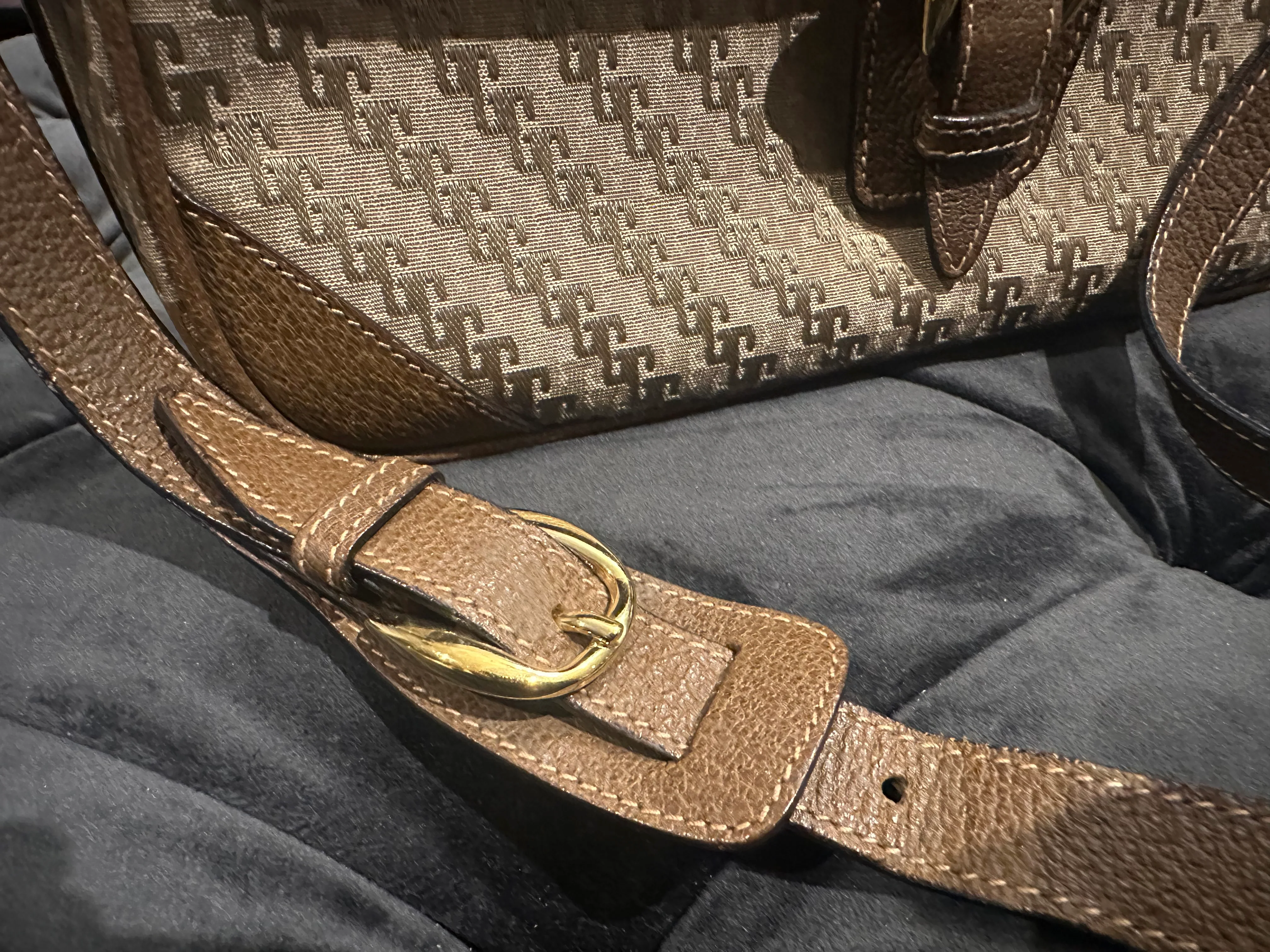 Gucci - CONS - Image 3