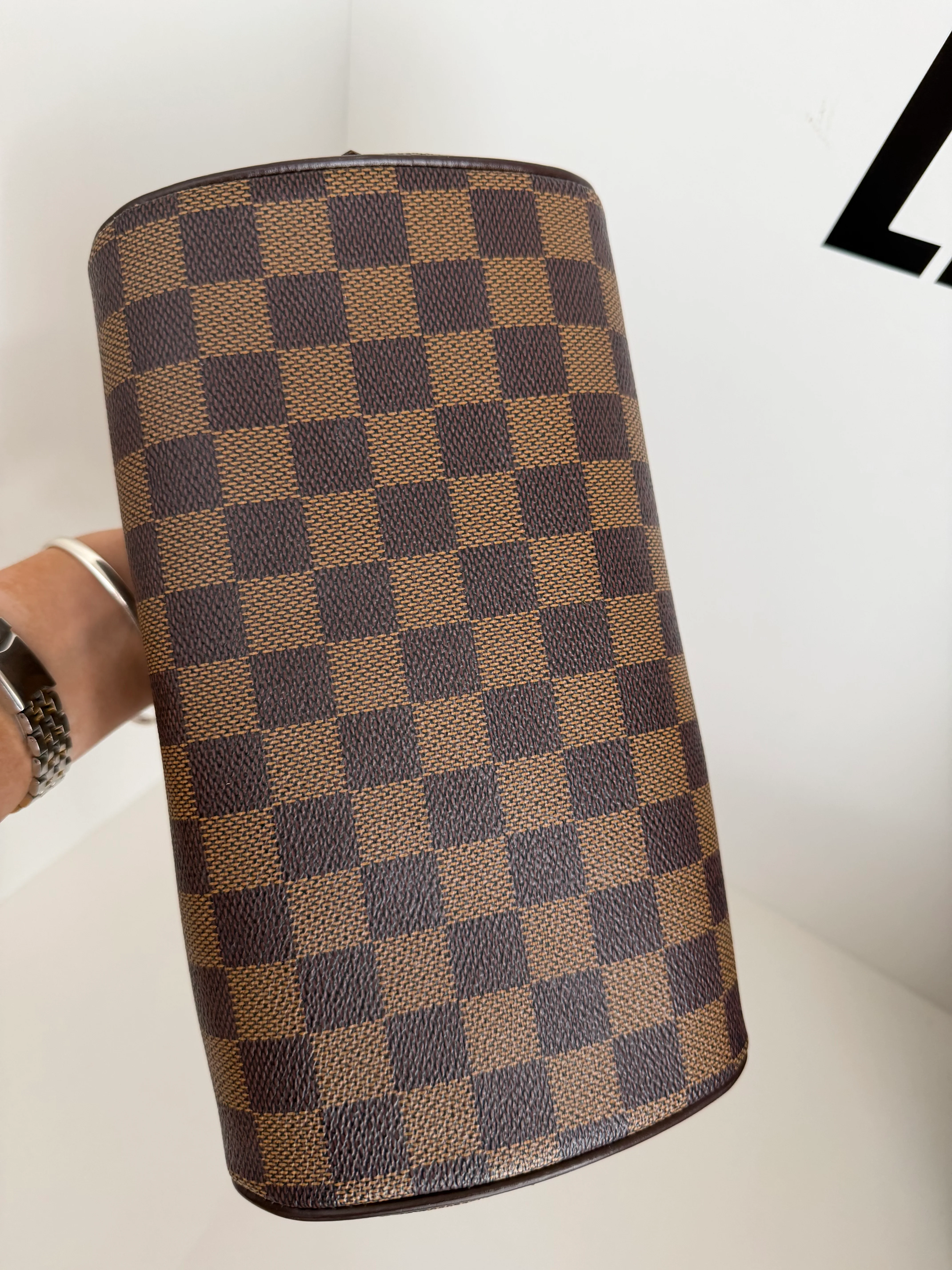 Louis Vuitton - cons - Image 5
