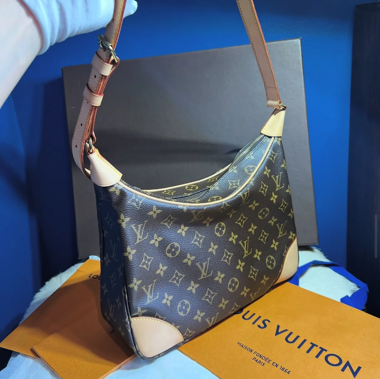 LV - cons - Image 2