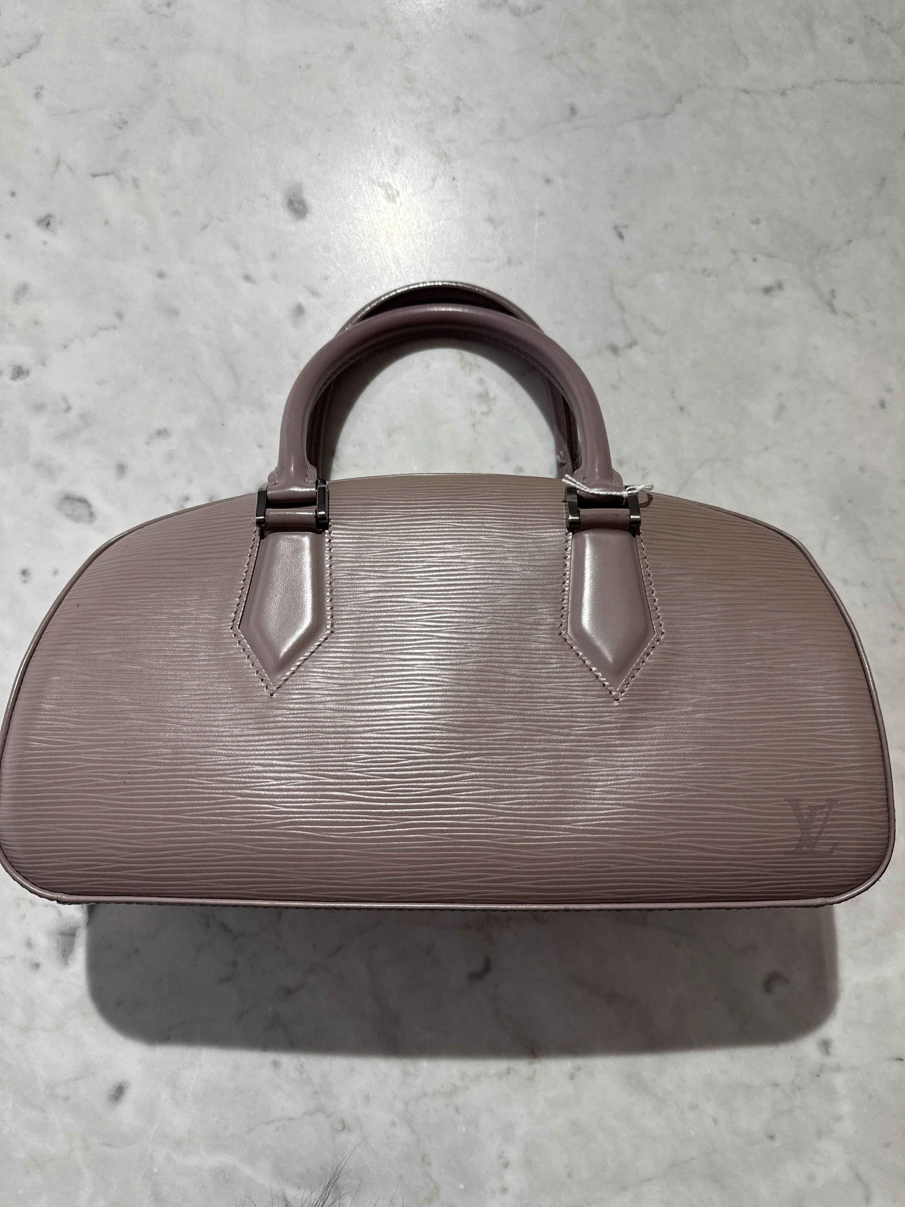 LV - HV