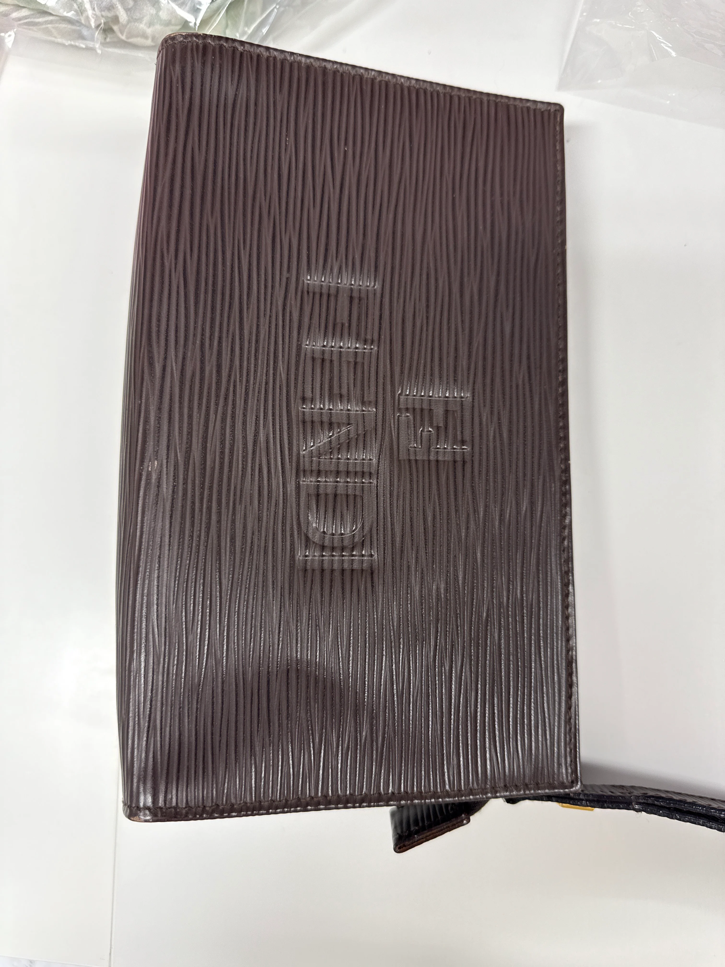 Only1livvy Fendi clutch JP