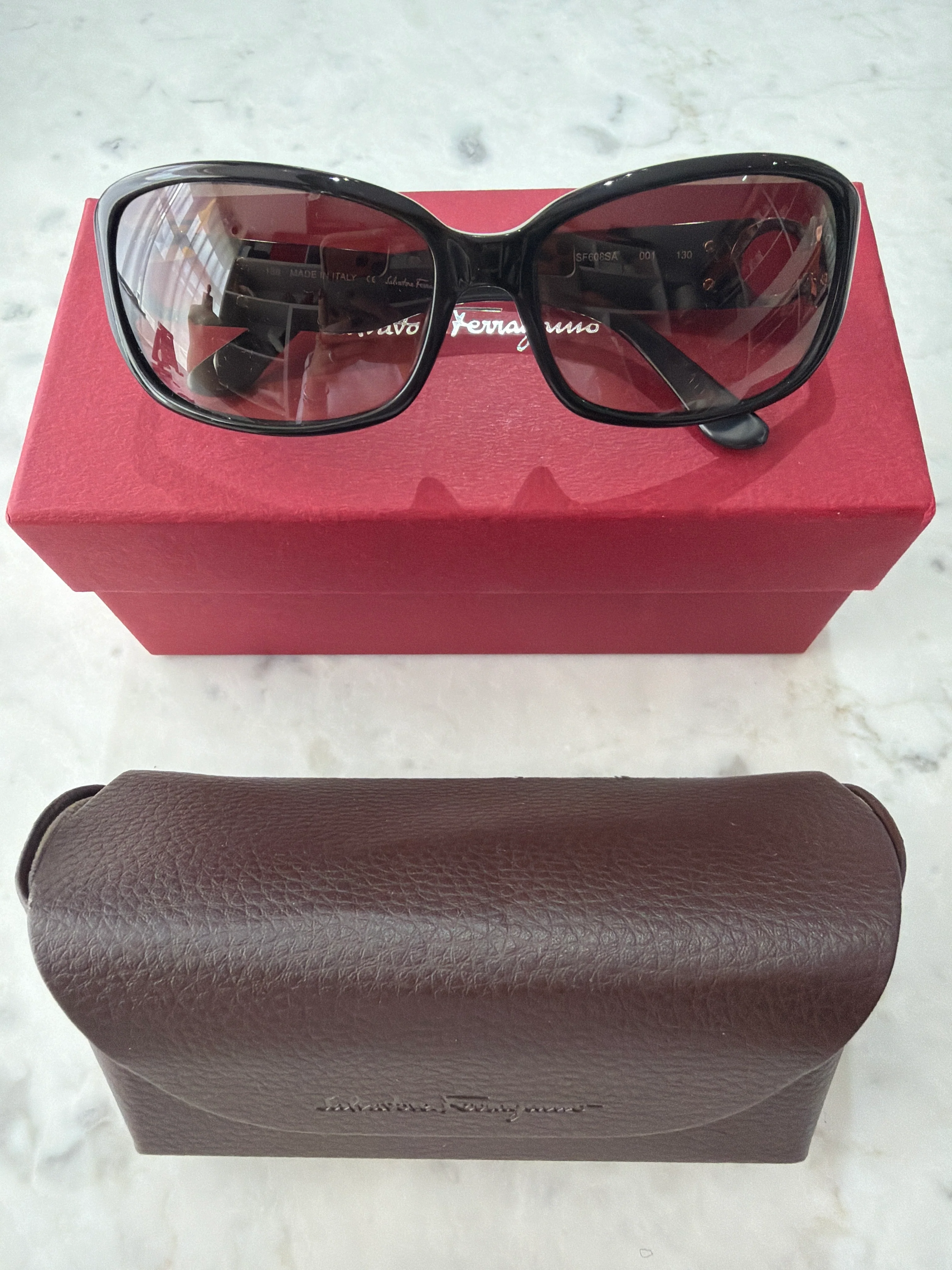 Salvatore Ferragamo | Black Sunglasses with Tinted Lenses
